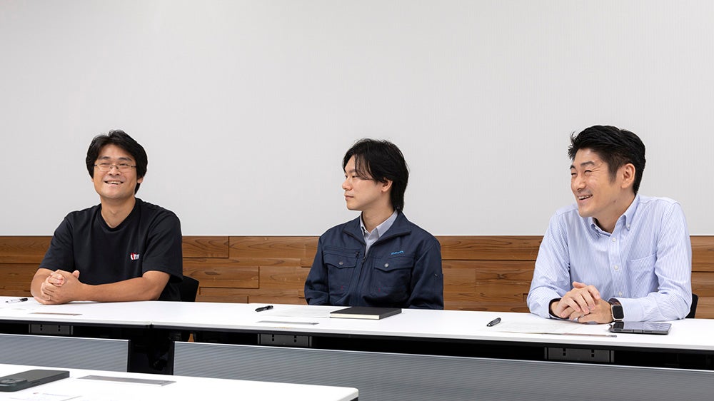 徳田 主任研究員、羽深 氏、清水 准教授