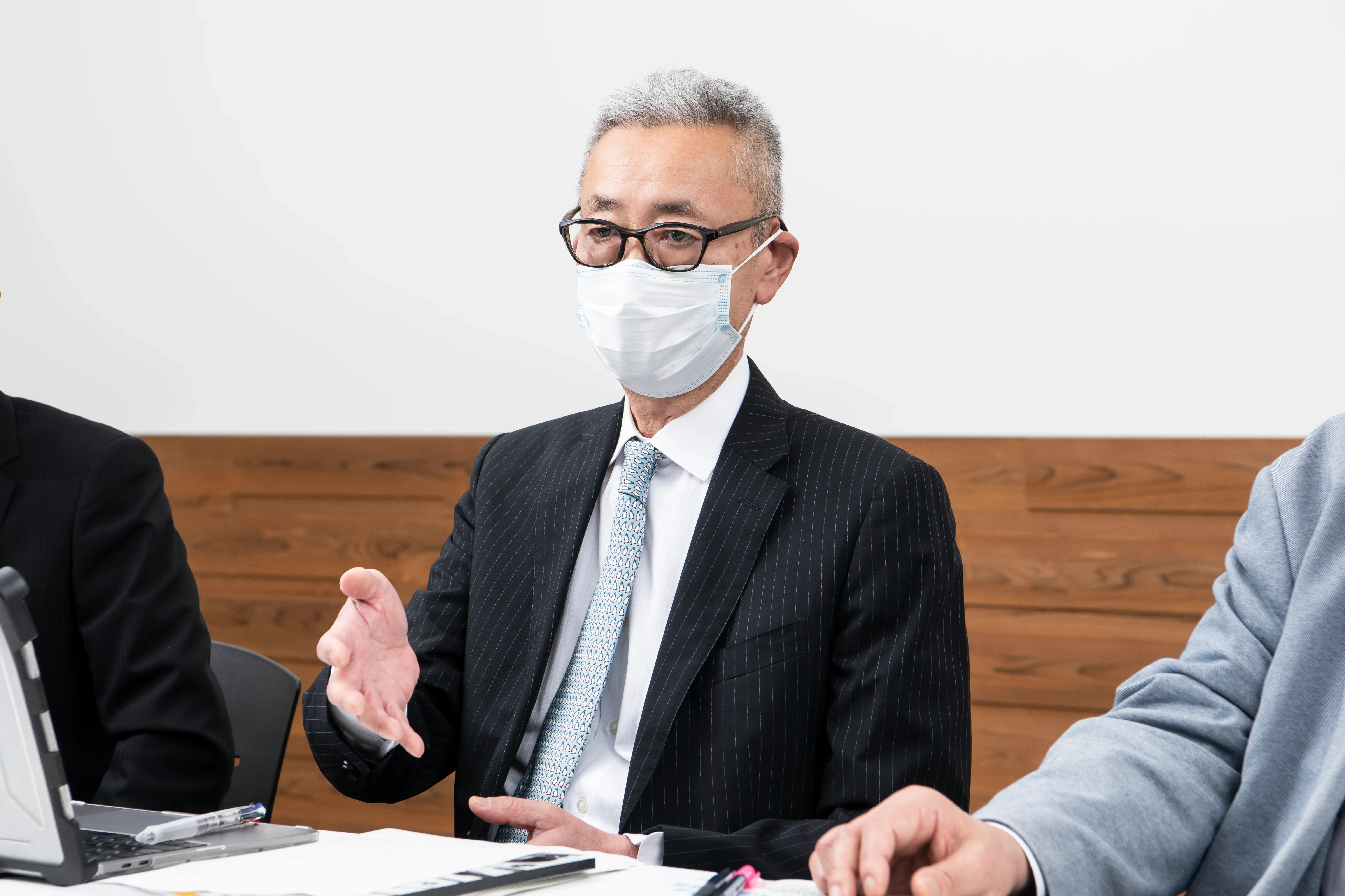 会話している様子2