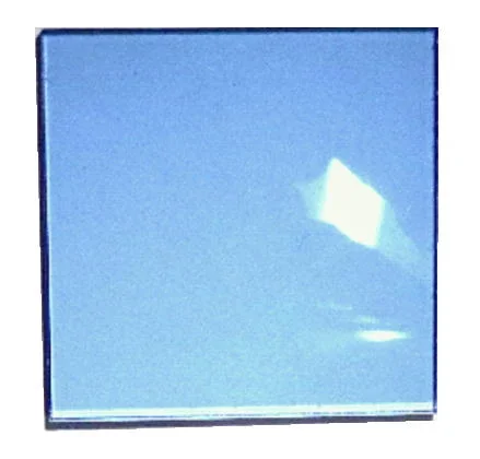 図2 測定に用いた青色アクリル板の画像