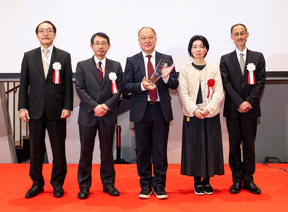 株式会社三機コンシス　式典の写真